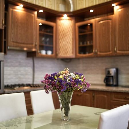 Lviv Apartment Ngoại thất bức ảnh